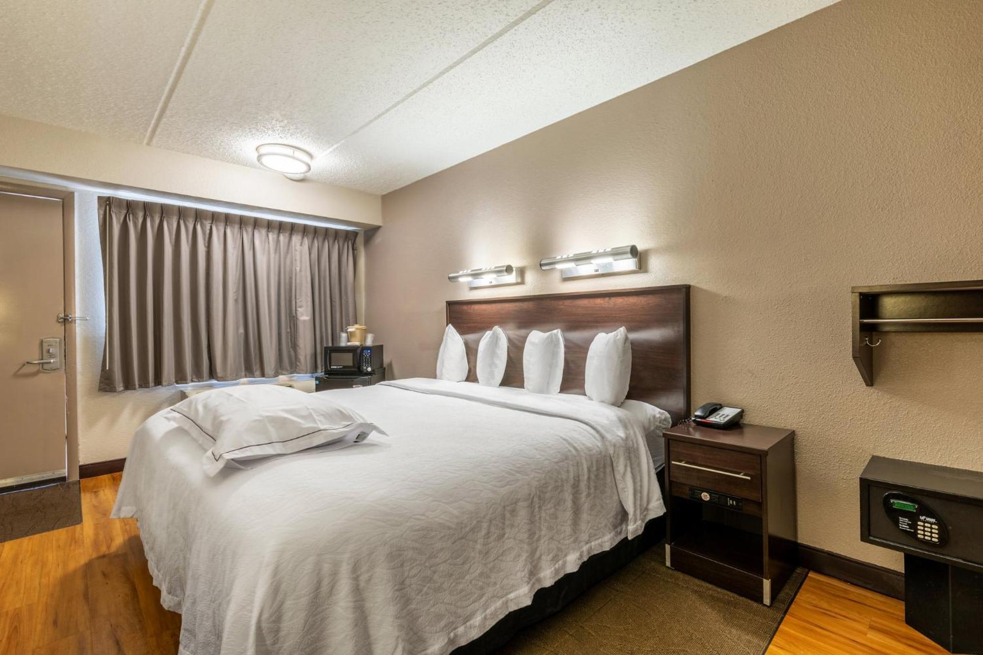 Red Roof Inn Plus+ Nashville Airport Εξωτερικό φωτογραφία