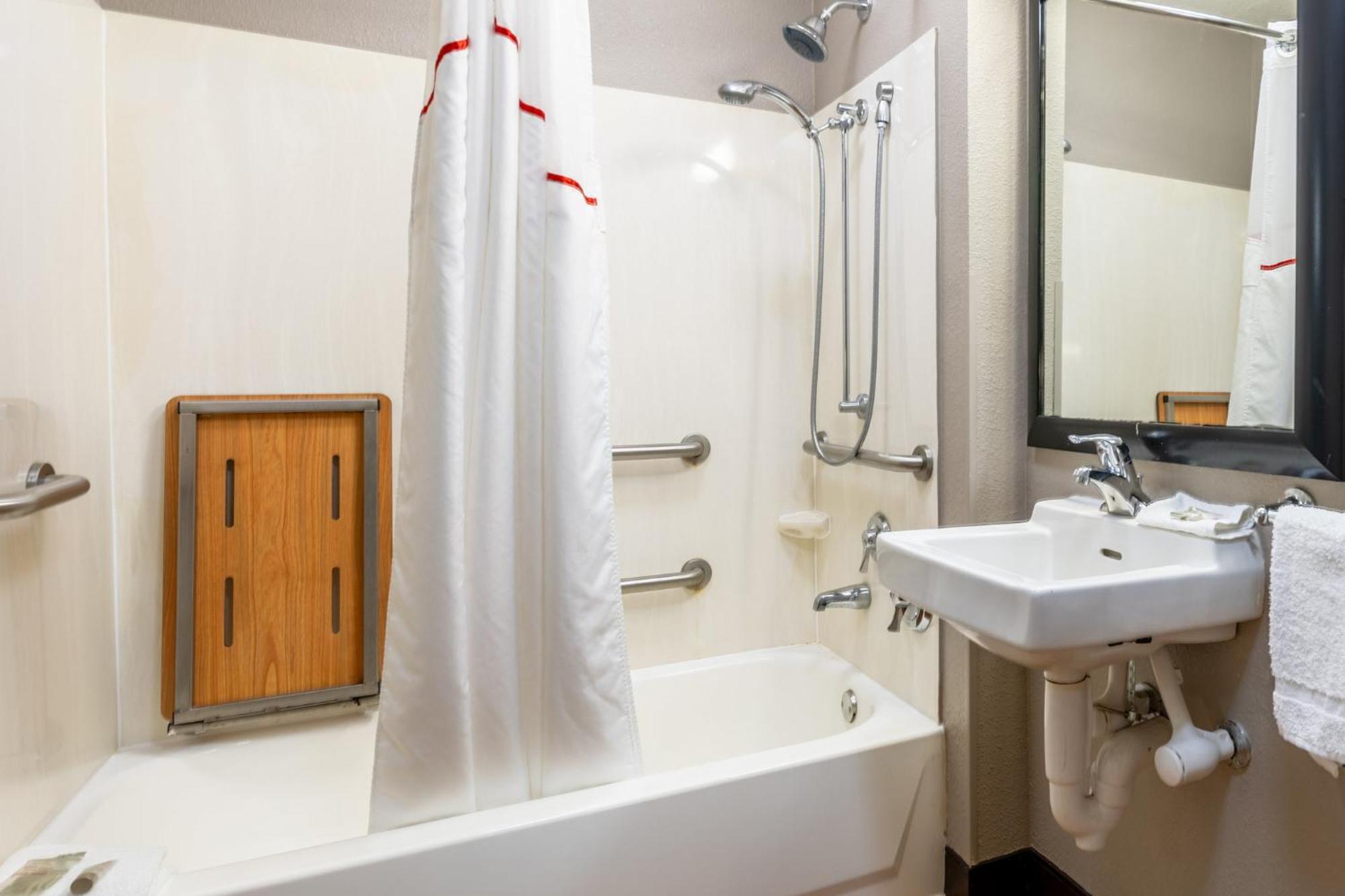 Red Roof Inn Plus+ Nashville Airport Εξωτερικό φωτογραφία